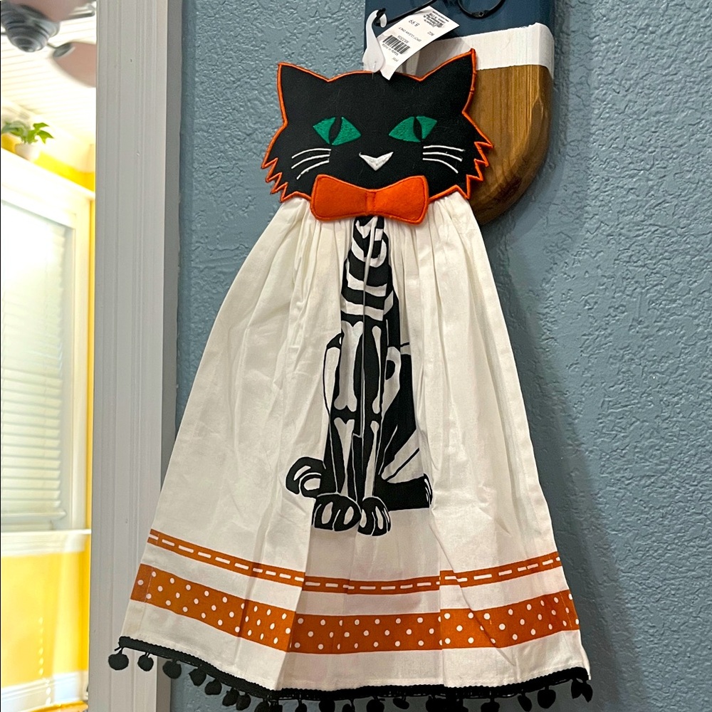 Cracker barrel halloween black cat kitchen towel